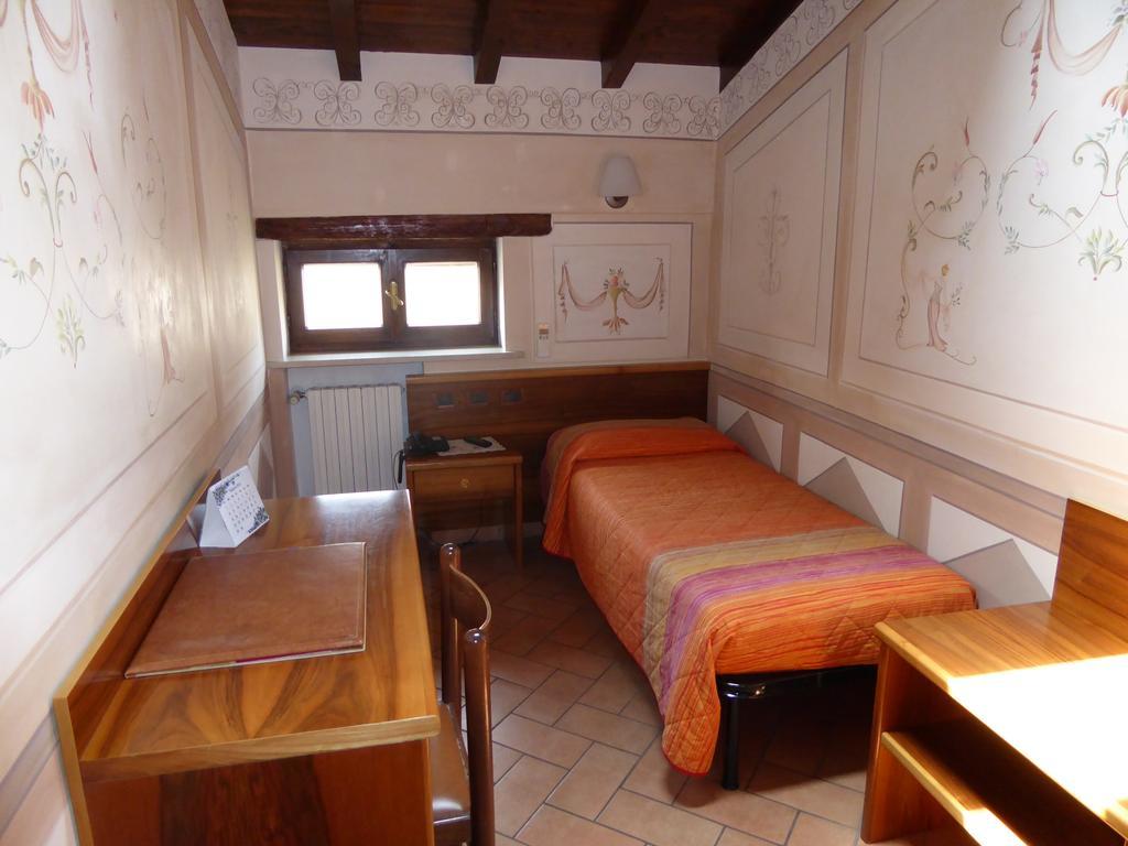 סביונטה Albergo Giulia Gonzaga חדר תמונה