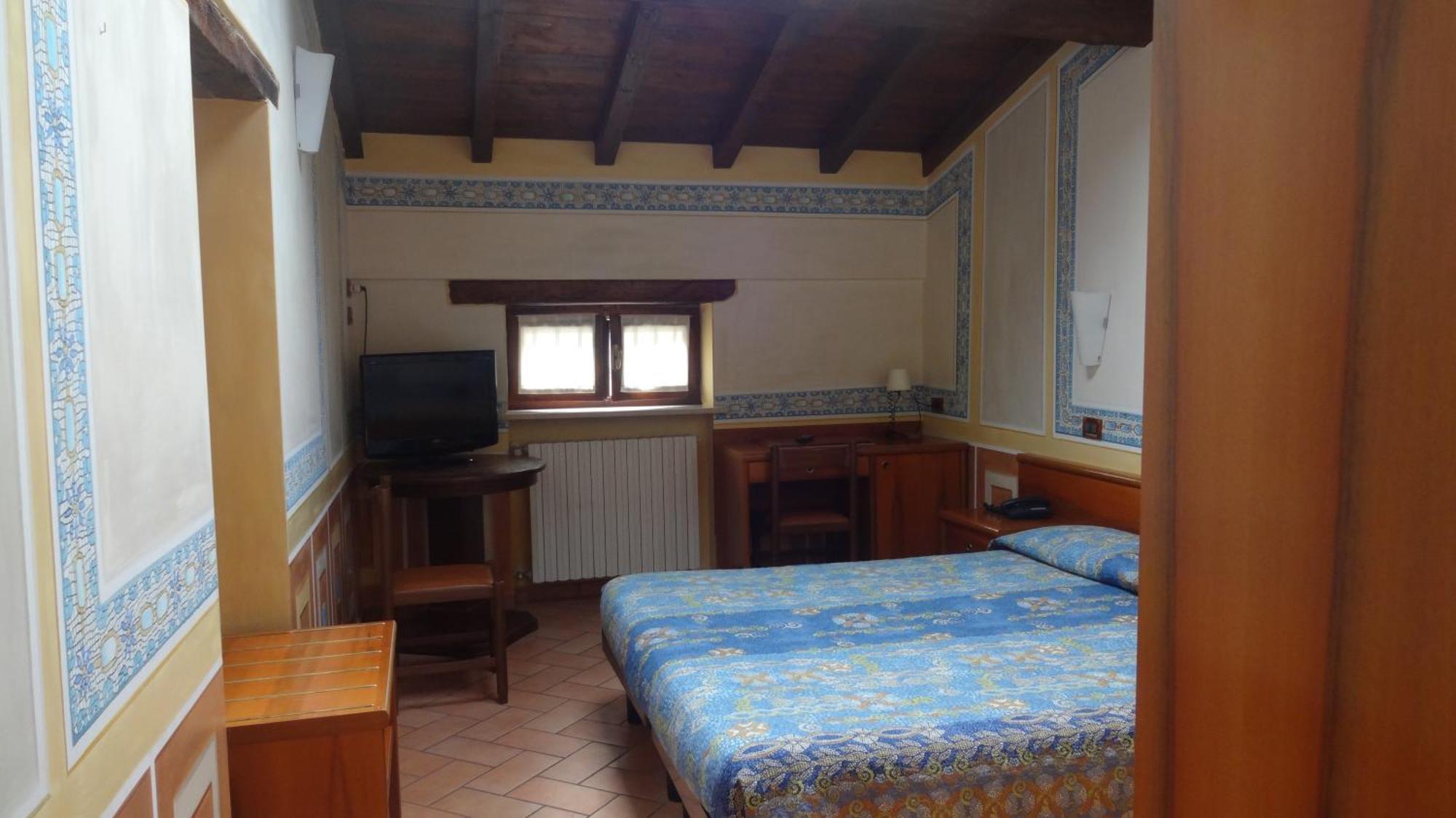 סביונטה Albergo Giulia Gonzaga מראה חיצוני תמונה